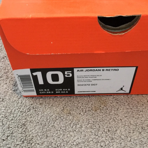 Air Jordan 9 Retro - Picture 6 of 8